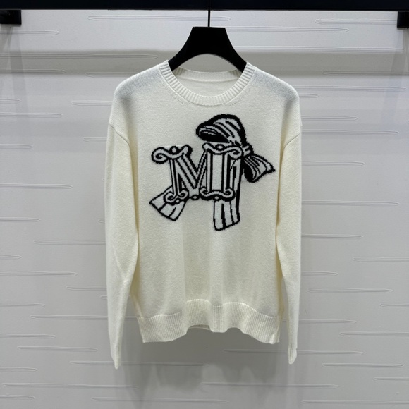 MaxMara Ivory Sweater with Black Monogram - Picture 1 of 7